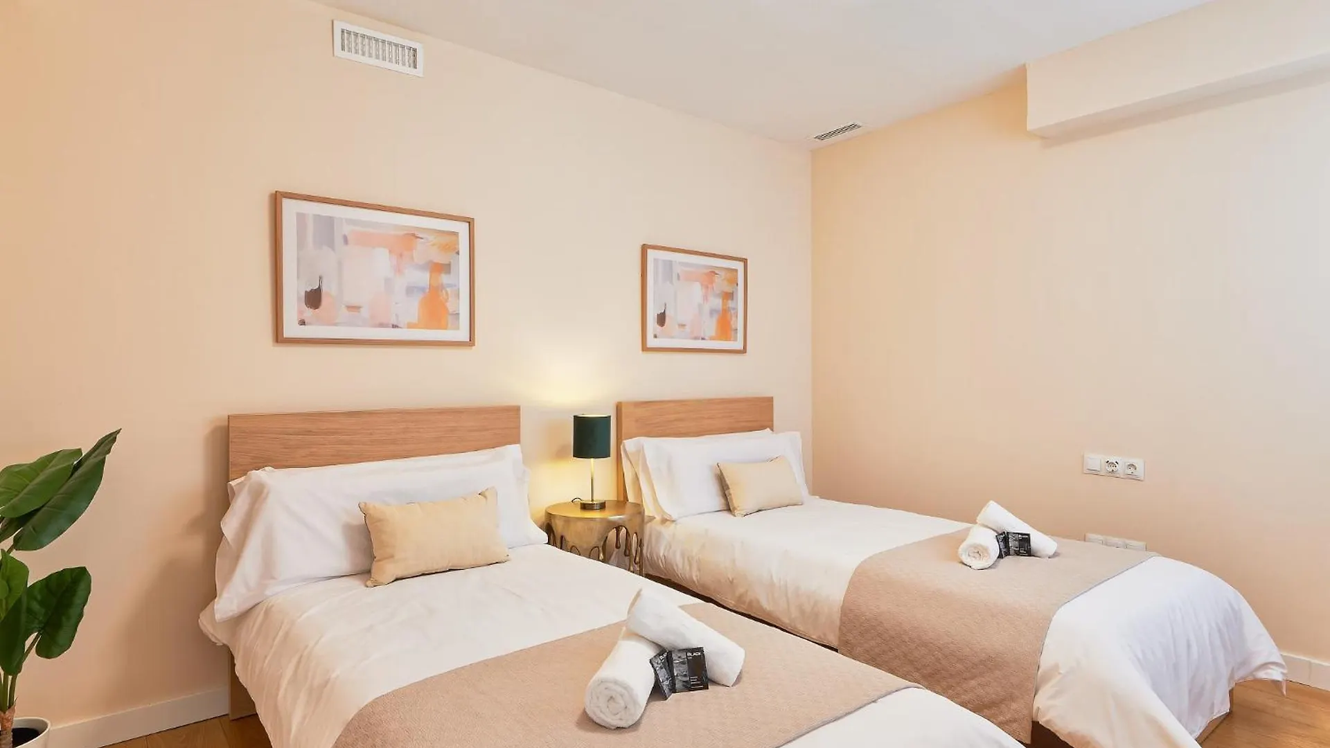 Vitania I Resort Penthouse With Jacuzzi La Cala De Mijas Spain